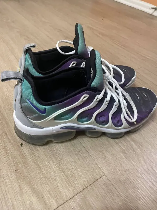 Air vapor max plus