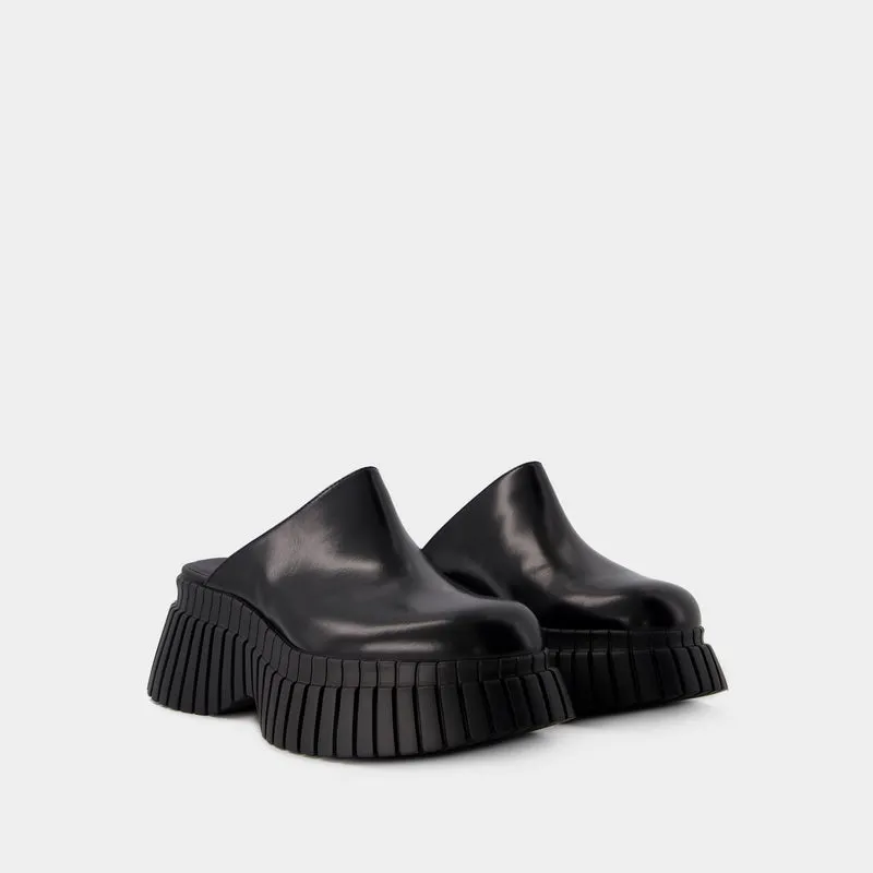 BCN Slides - Camper - Leather - Black