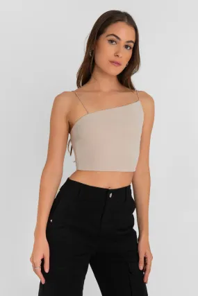 Crop top tirantes escote diagonal