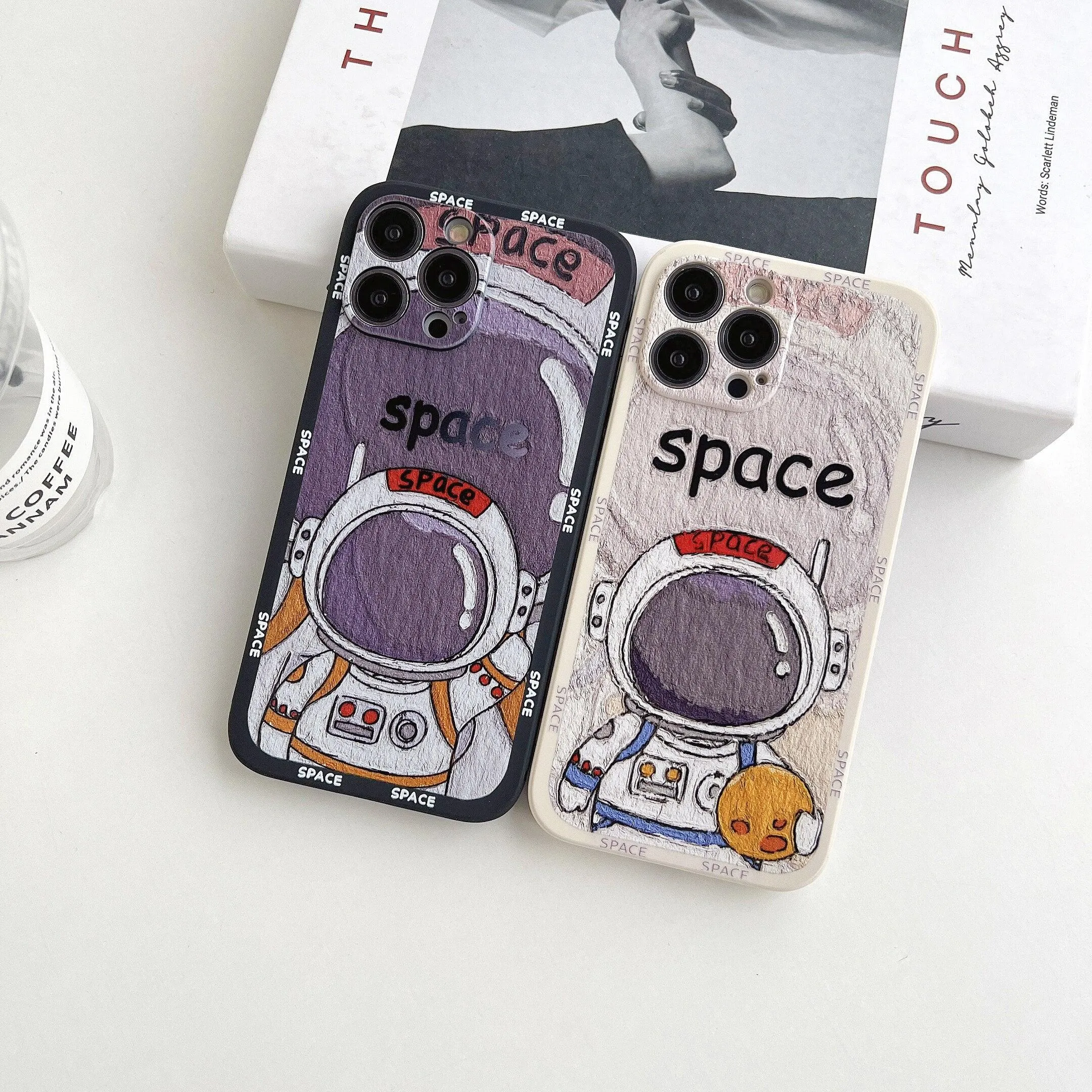 Cute Art Graffiti Astronaut Phone Case for iPhone 14 13 12 11 Pro Max Mini XS XR X 8 7 6 Plus