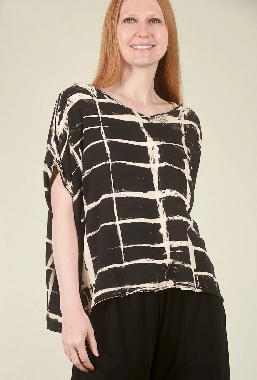 Hux Top, Black Graphic