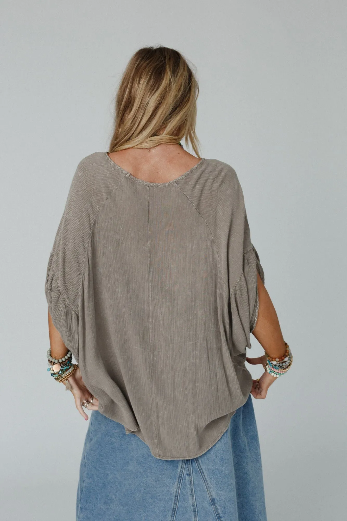 Journey Forward Dolman Top - Mocha