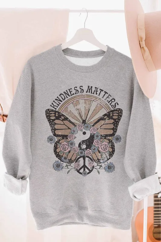 KINDNESS MATTERS GRAPHIC SWEATSHIRT