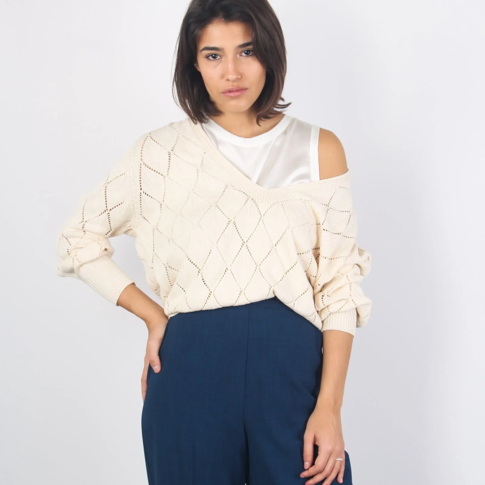 Maglia Scollo V Traforata Ecru