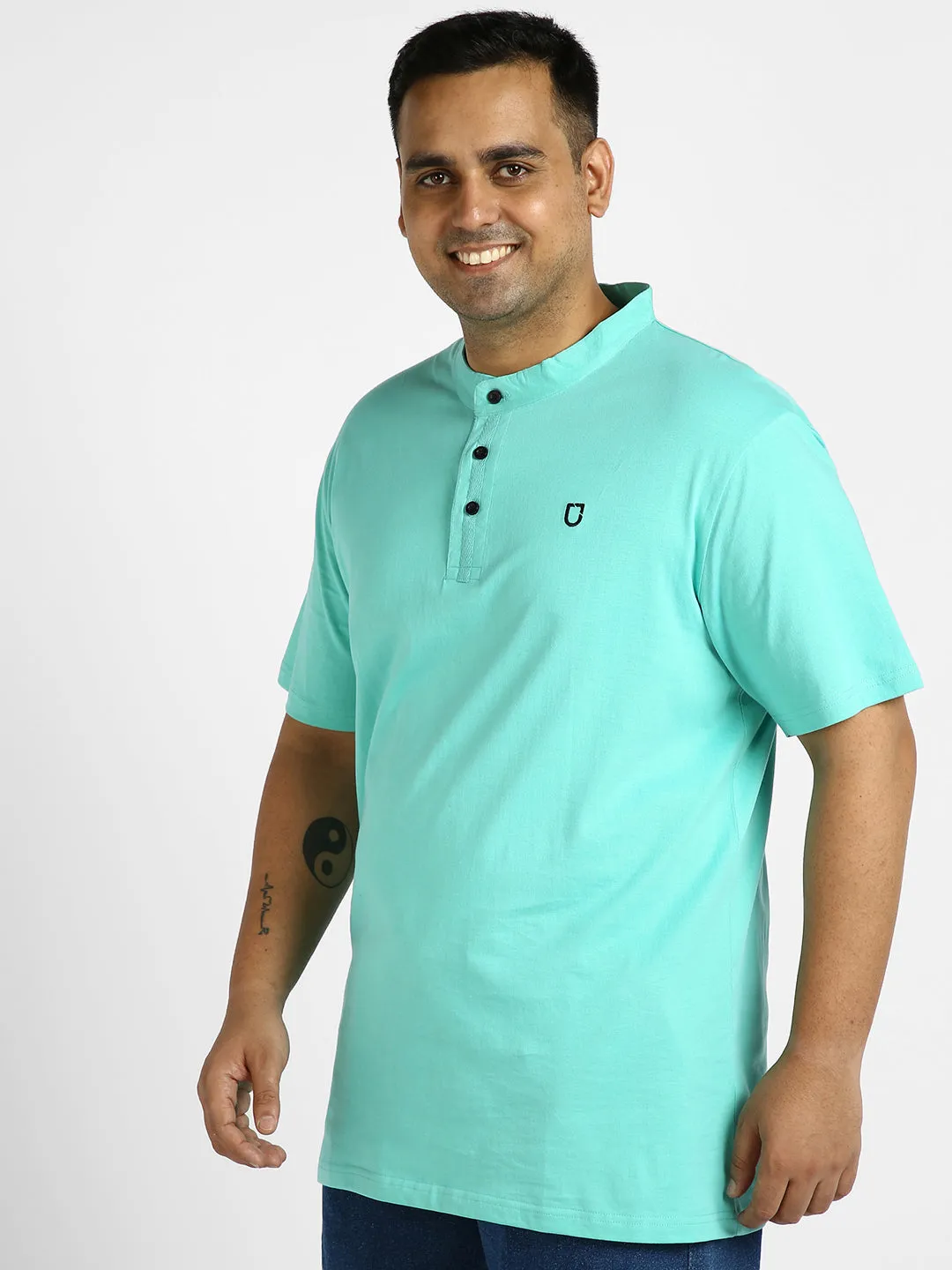 Plus Men's Aqua Green Solid Mandarin Collar Regular Fit Half Sleeve Cotton T-Shirt