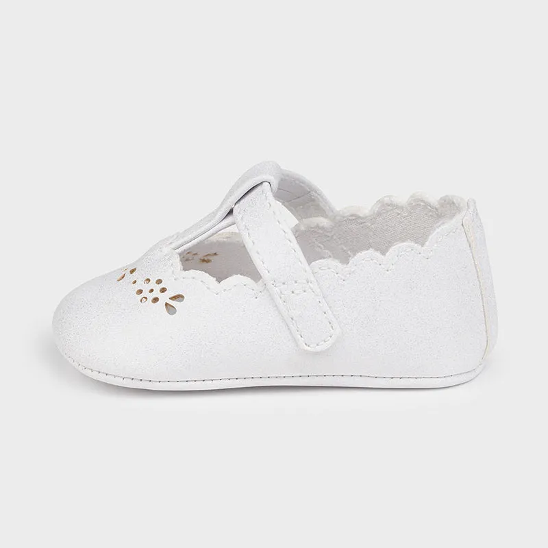 Scarpe neonata Mayoral