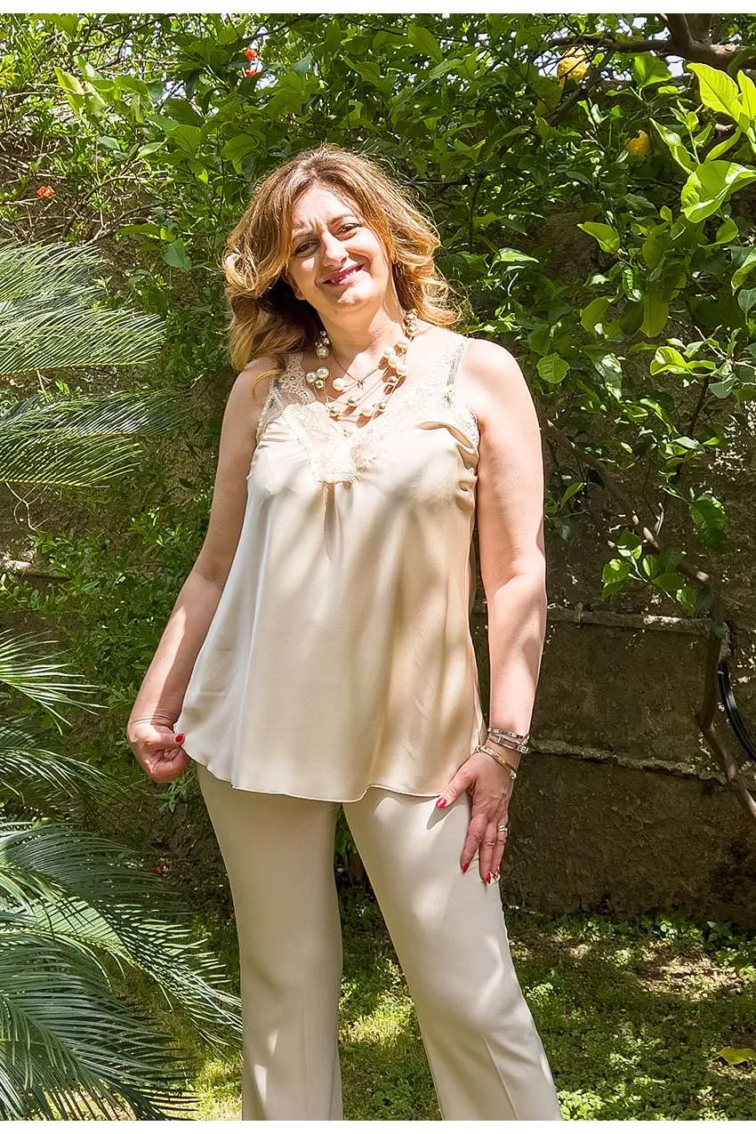 Top in raso con pizzo taglie comode