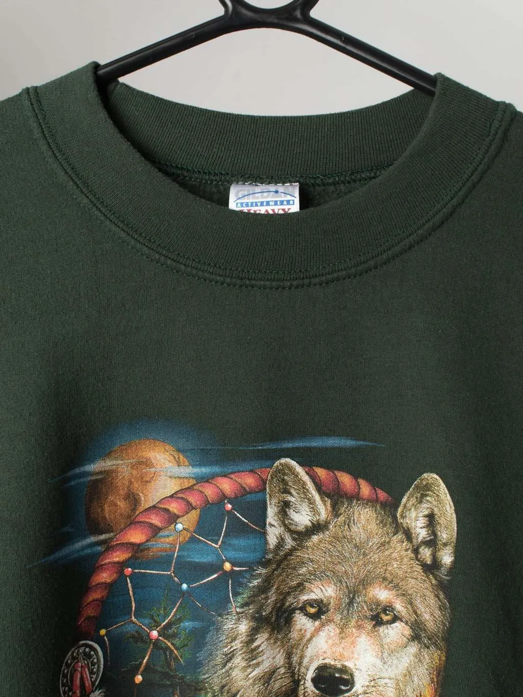 Vintage forest green sweatshirt with wolf graphic – Large